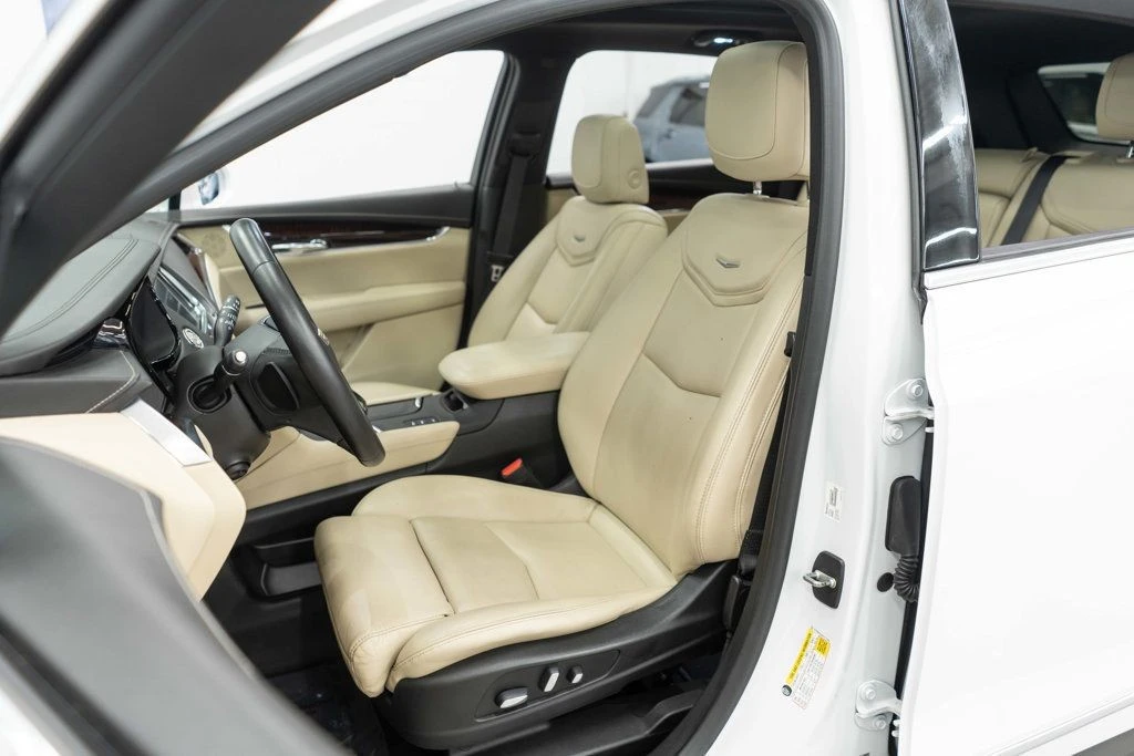 2017 Cadillac XT5 - Image 9 of 12