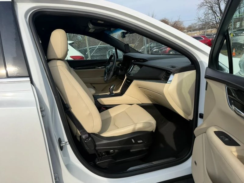 2017 Cadillac XT5 - Image 12 of 12