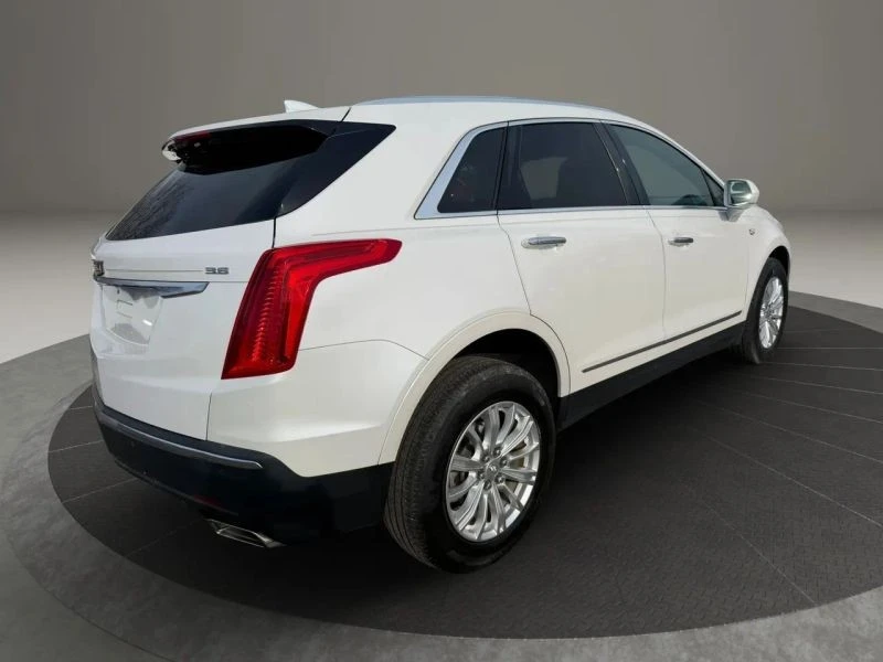 2017 Cadillac XT5 - Image 5 of 12