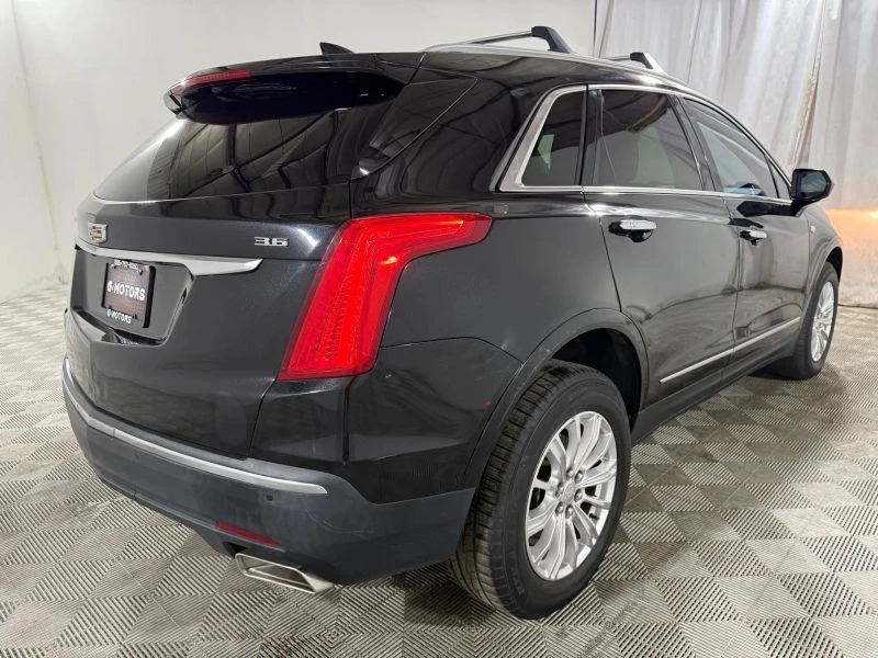 2017 Cadillac XT5 - Image 8 of 12