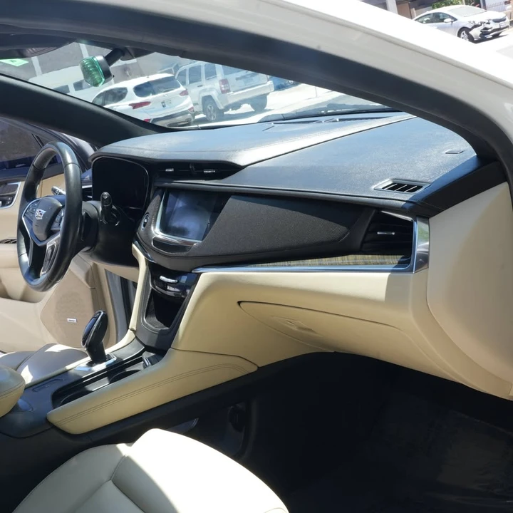 2017 Cadillac XT5 - Image 12 of 20
