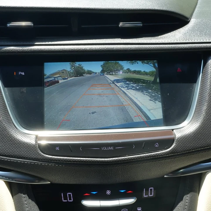 2017 Cadillac XT5 - Image 17 of 20