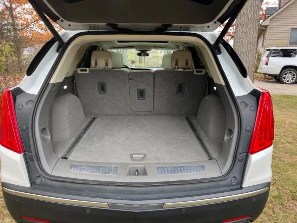 2017 Cadillac XT5 - Image 4 of 10