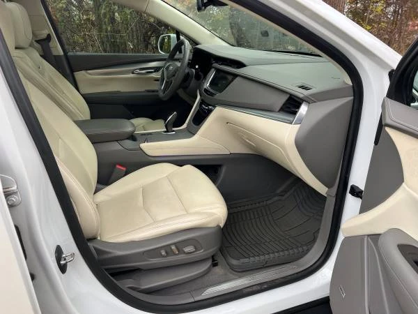 2017 Cadillac XT5 - Image 6 of 10