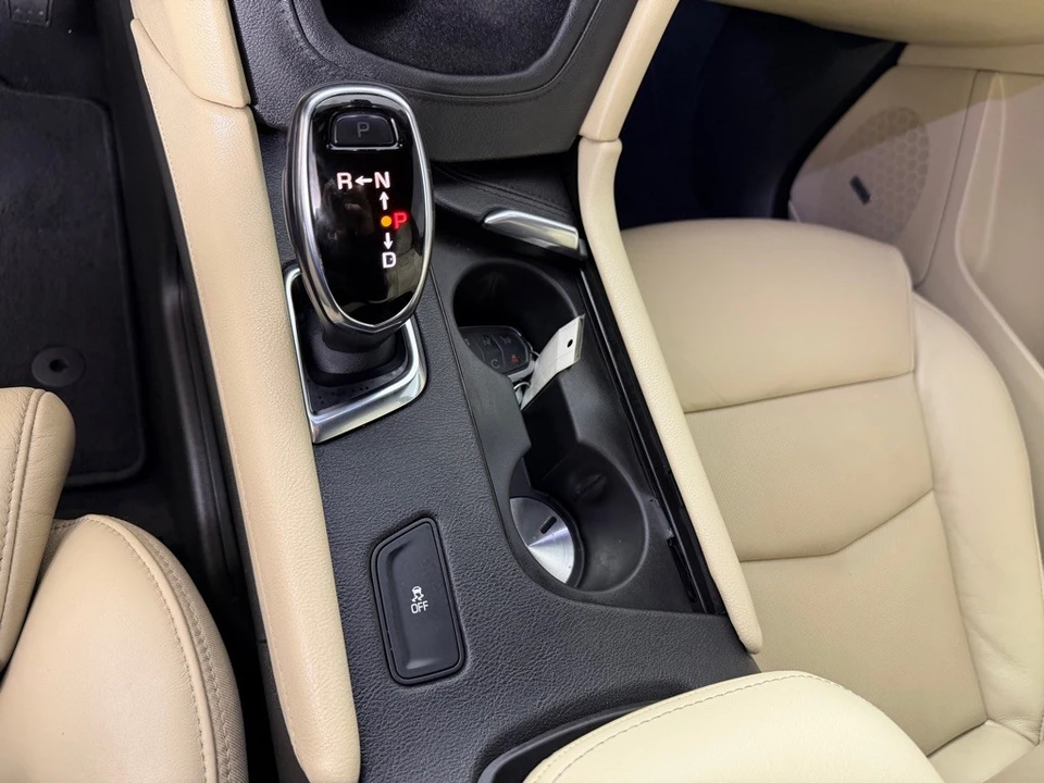 2017 Cadillac XT5 - Image 18 of 21