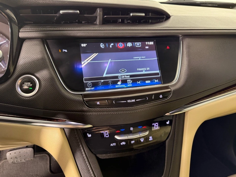 2017 Cadillac XT5 - Image 17 of 21
