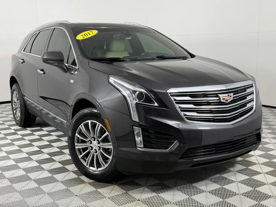 2017 Cadillac XT5 - Image 2 of 21