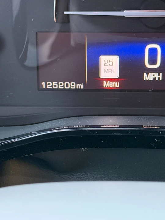 2017 Cadillac XT5 - Image 11 of 13