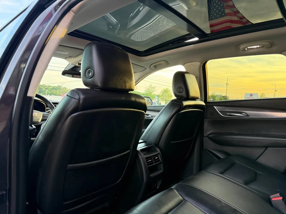 2017 Cadillac XT5 - Image 18 of 20