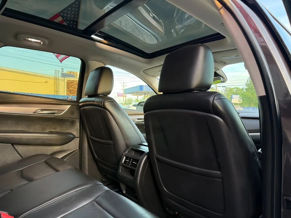 2017 Cadillac XT5 - Image 17 of 20