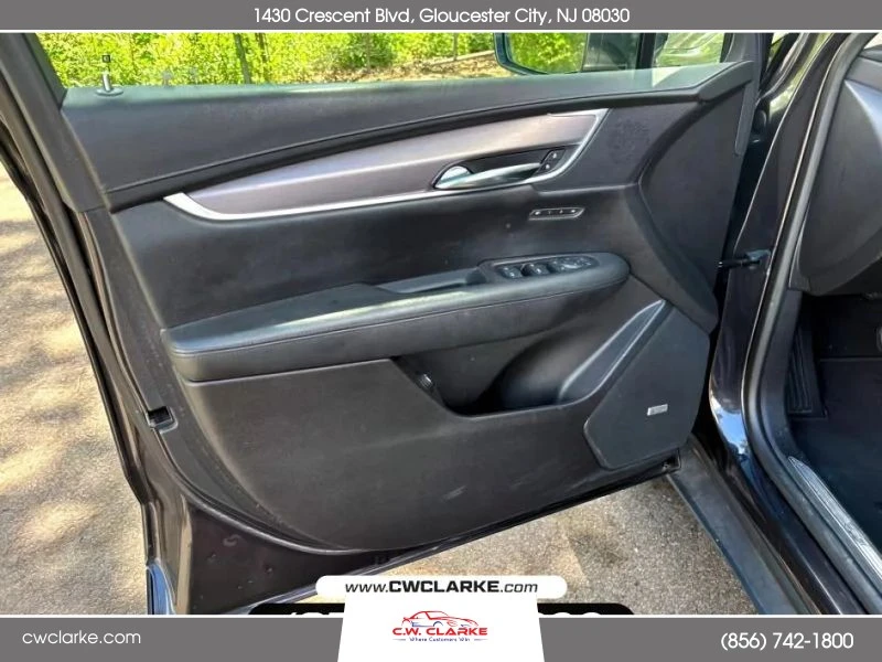 2017 Cadillac XT5 - Image 11 of 12