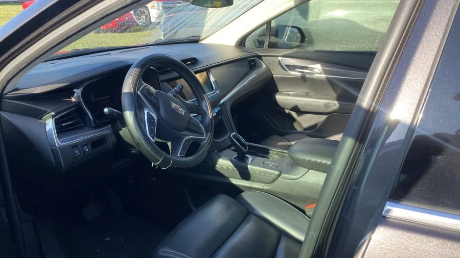 2017 Cadillac XT5 - Image 3 of 5