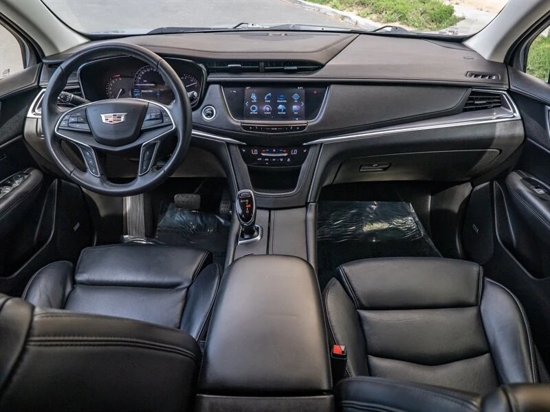 2017 Cadillac XT5 - Image 8 of 21