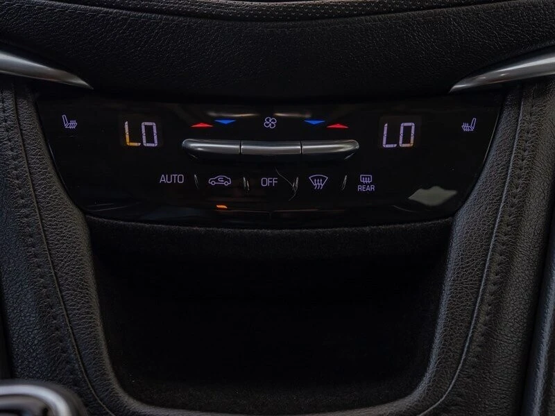 2017 Cadillac XT5 - Image 15 of 21