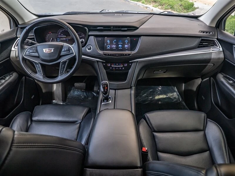2017 Cadillac XT5 - Image 8 of 21