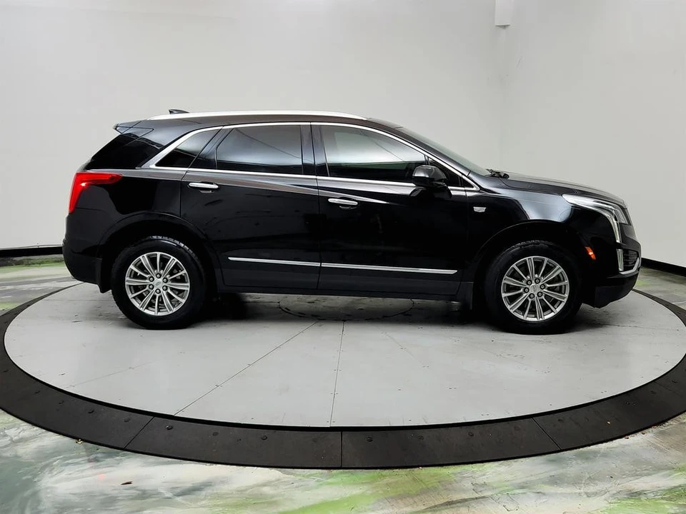 2017 Cadillac XT5 - Image 4 of 21