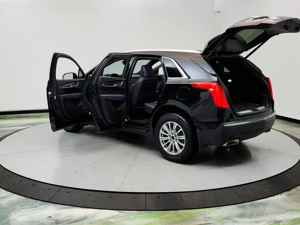 2017 Cadillac XT5 - Image 12 of 21