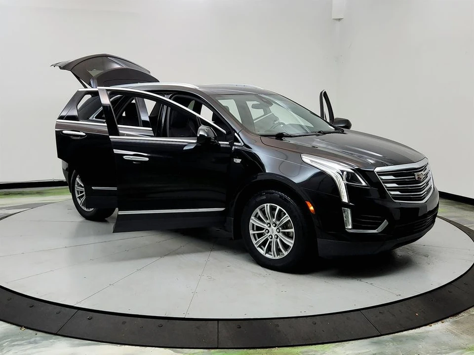 2017 Cadillac XT5 - Image 10 of 21