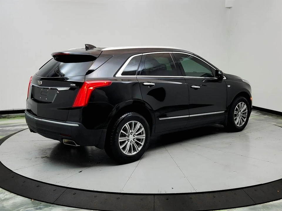 2017 Cadillac XT5 - Image 5 of 21