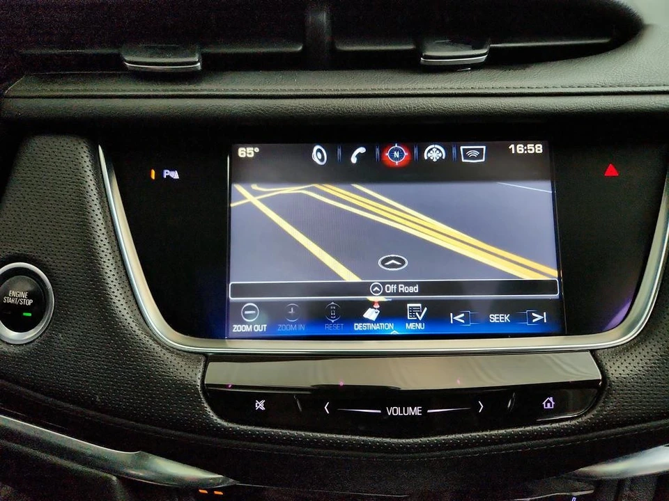 2017 Cadillac XT5 - Image 20 of 21