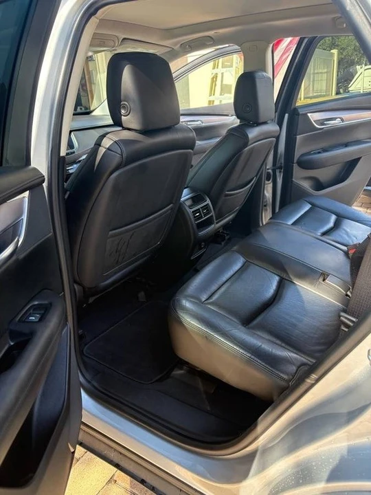 2017 Cadillac XT5 - Image 8 of 12