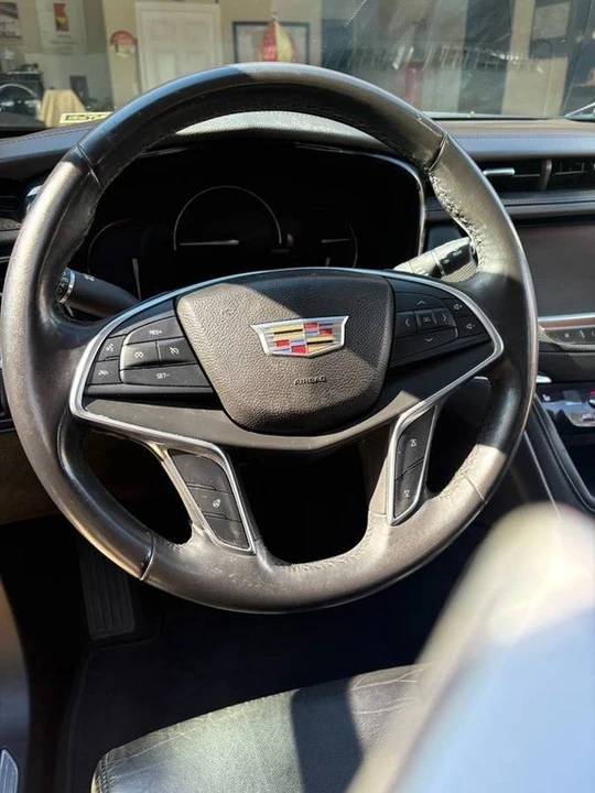 2017 Cadillac XT5 - Image 5 of 12