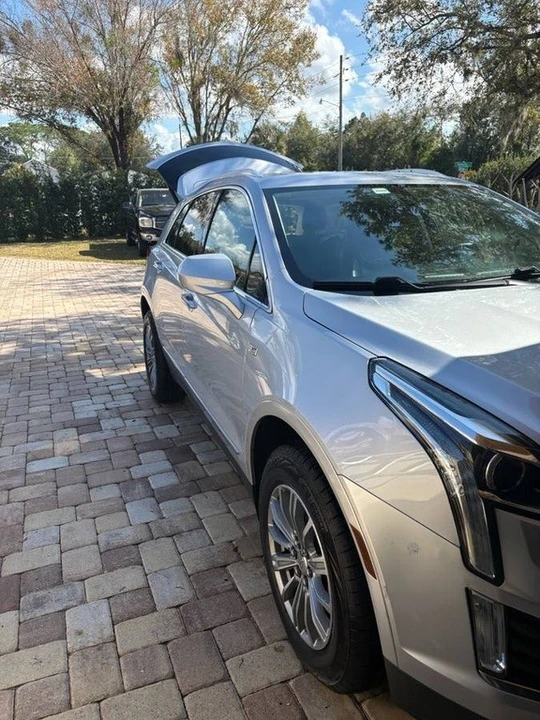 2017 Cadillac XT5 - Image 2 of 12