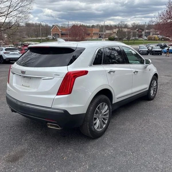 2017 Cadillac XT5 - Image 8 of 12