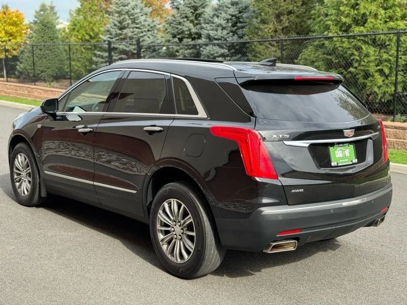 2017 Cadillac XT5 - Image 10 of 12