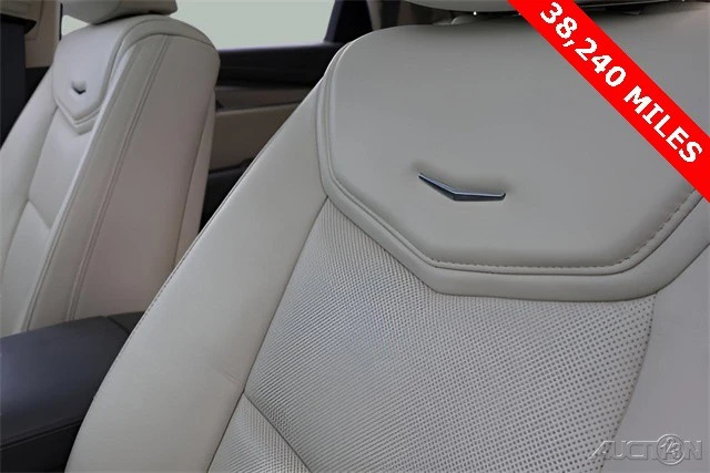 2017 Cadillac XT5 - Image 15 of 21
