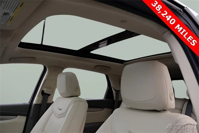 2017 Cadillac XT5 - Image 16 of 21