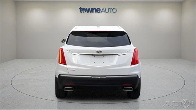 2017 Cadillac XT5 - Image 4 of 21
