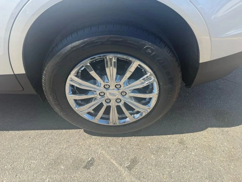 2017 Cadillac XT5 - Image 9 of 12