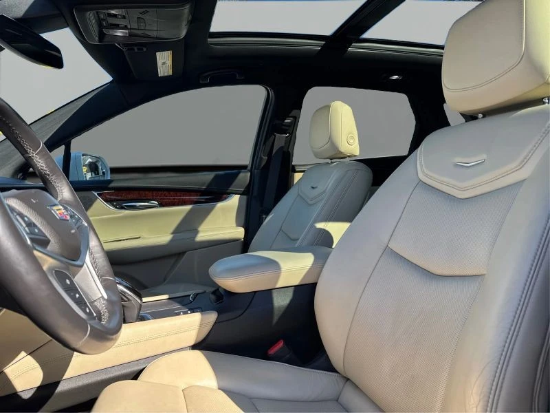 2017 Cadillac XT5 - Image 9 of 12