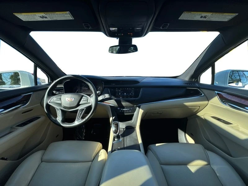 2017 Cadillac XT5 - Image 11 of 12