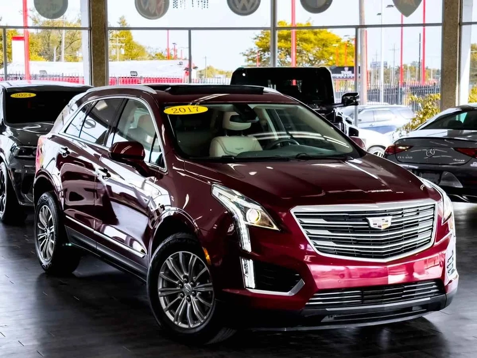 2017 Cadillac XT5 - Image 2 of 12
