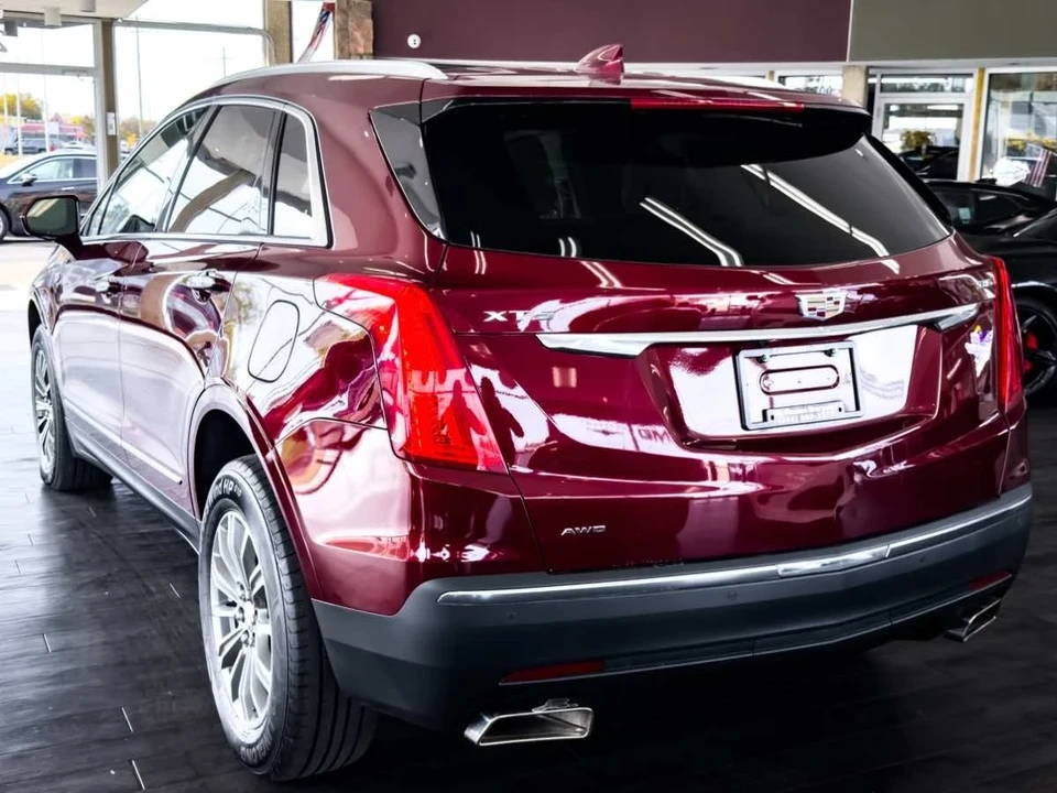 2017 Cadillac XT5 - Image 11 of 12