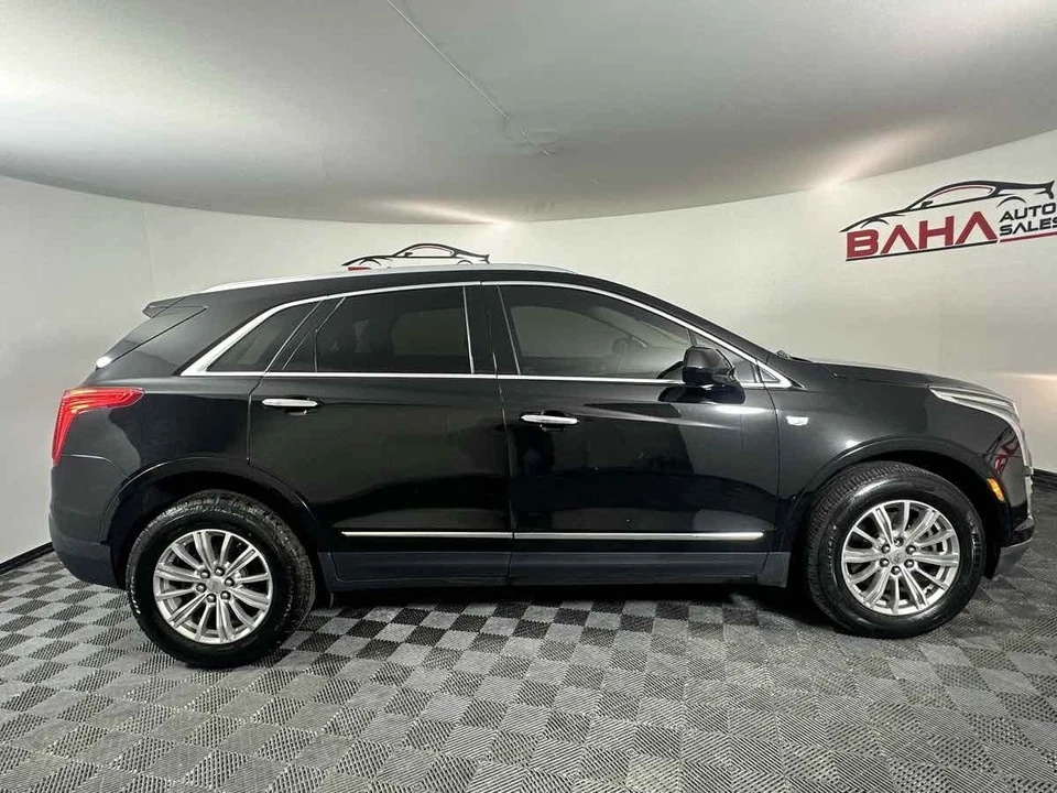 2017 Cadillac XT5 - Image 10 of 21