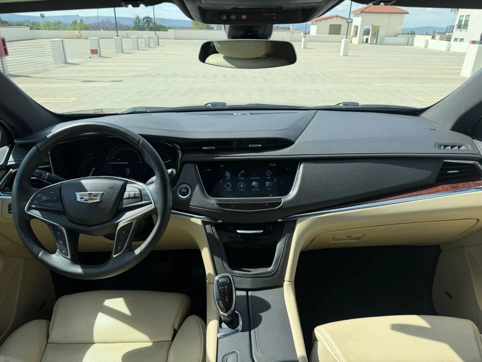 2017 Cadillac XT5 - Image 12 of 20