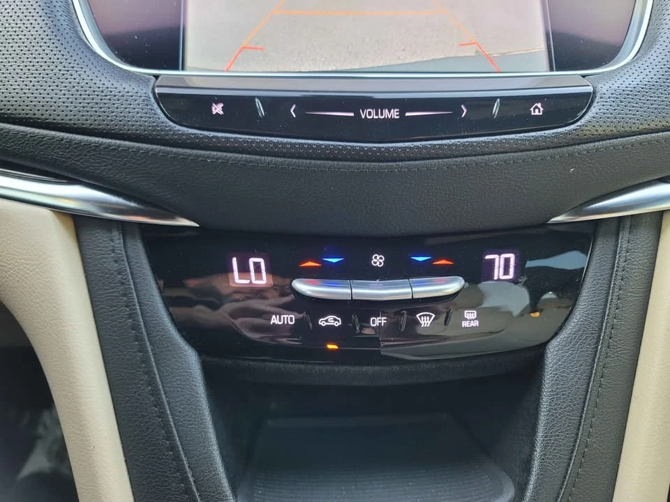 2017 Cadillac XT5 - Image 16 of 17