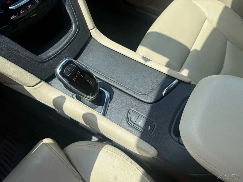 2017 Cadillac XT5 - Image 20 of 21