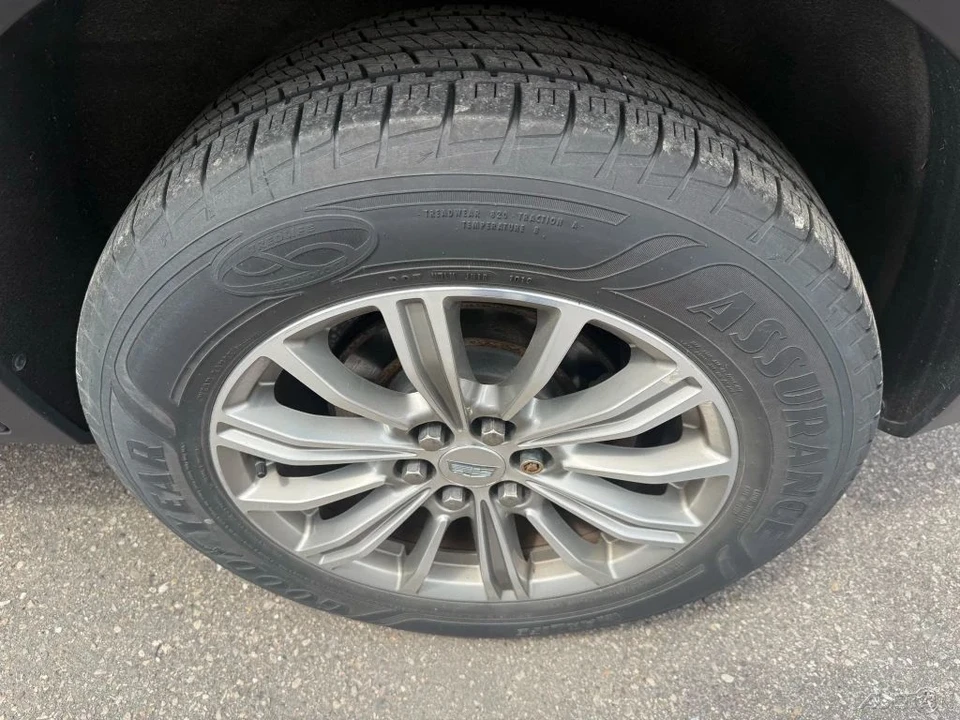 2017 Cadillac XT5 - Image 10 of 12