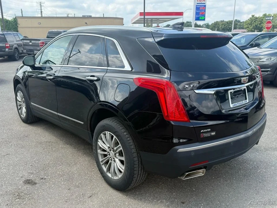 2017 Cadillac XT5 - Image 7 of 12