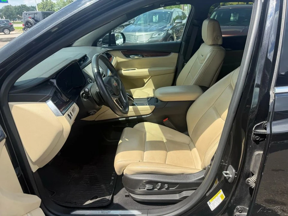 2017 Cadillac XT5 - Image 13 of 21