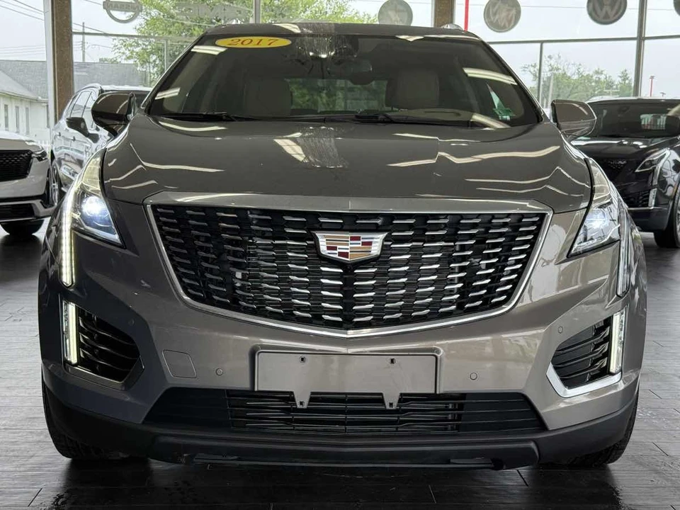 2017 Cadillac XT5 - Image 8 of 12