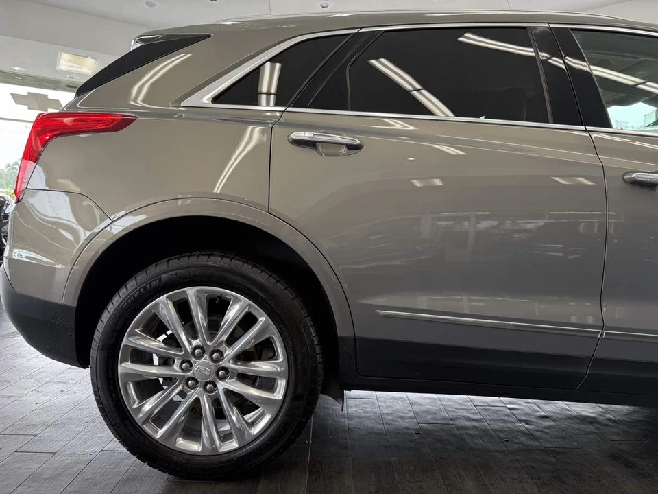 2017 Cadillac XT5 - Image 11 of 12
