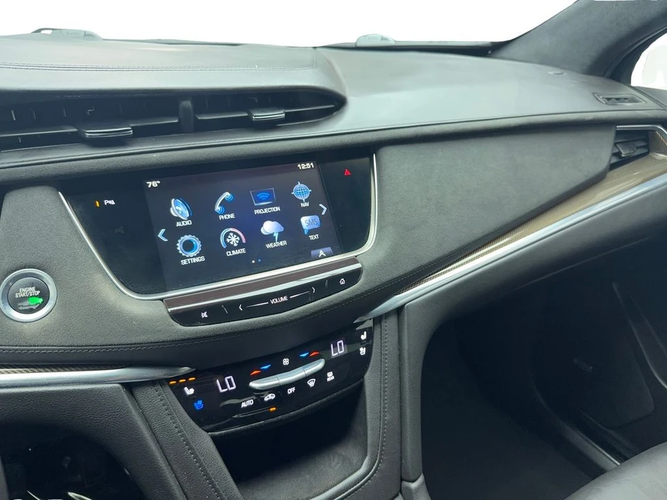 2017 Cadillac XT5 - Image 19 of 21