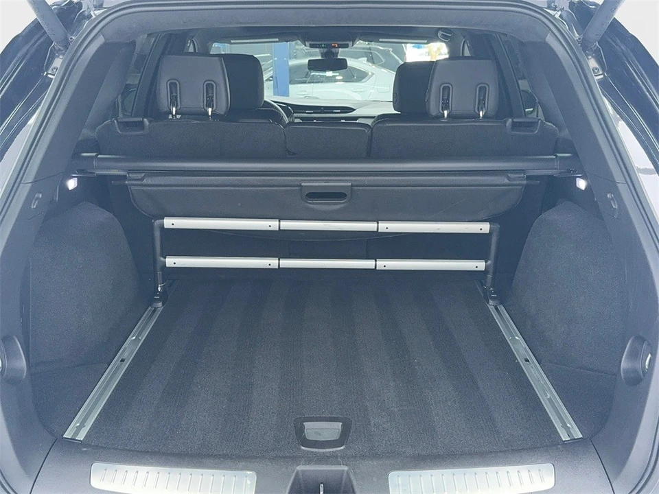 2017 Cadillac XT5 - Image 12 of 12