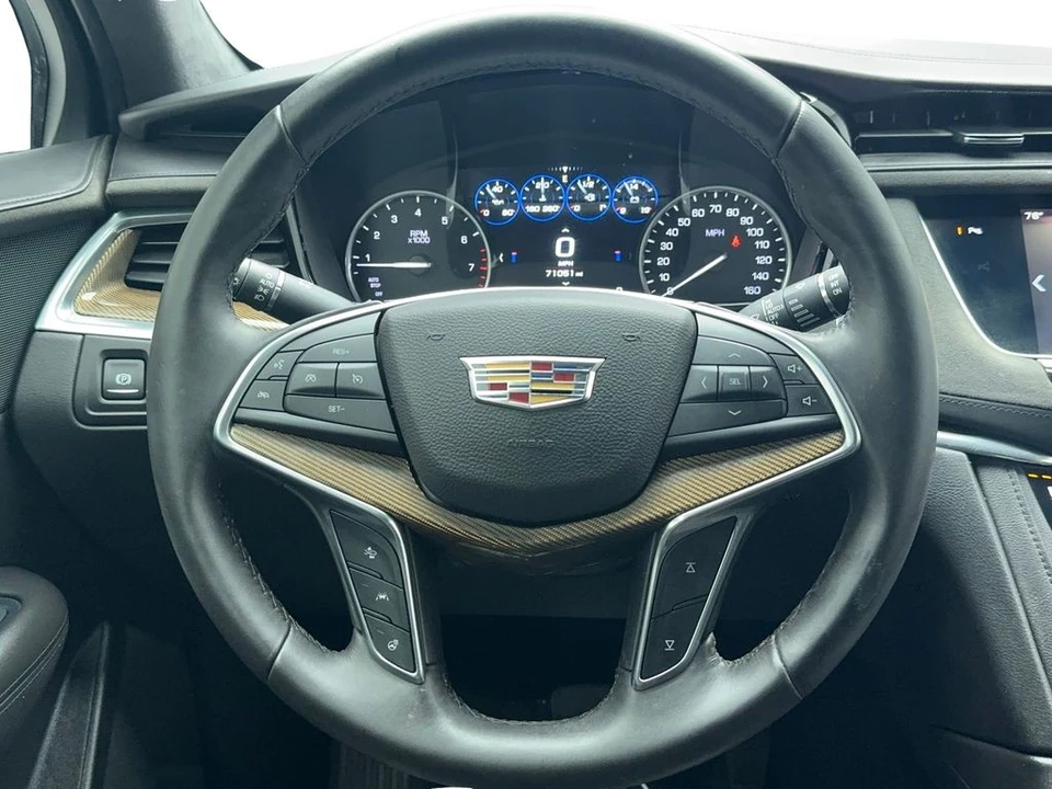 2017 Cadillac XT5 - Image 17 of 21