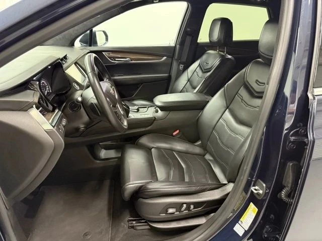 2017 Cadillac XT5 - Image 16 of 21